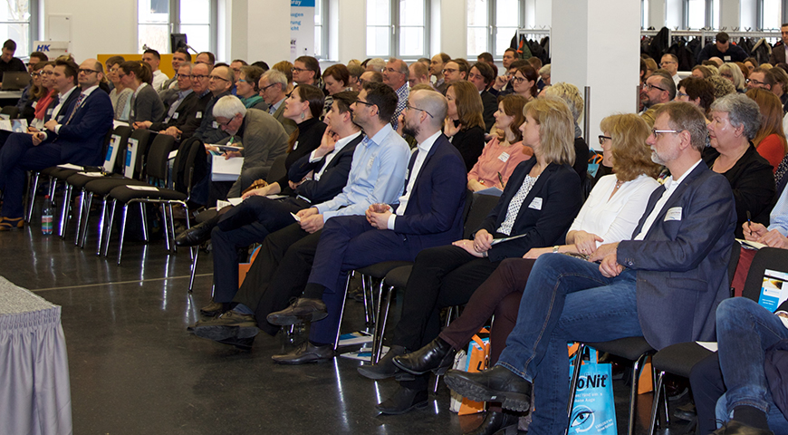 Mehr als 200 Teilnehmer beim 2. INTERBILD Symposium in der Aula der EAH Jena. 