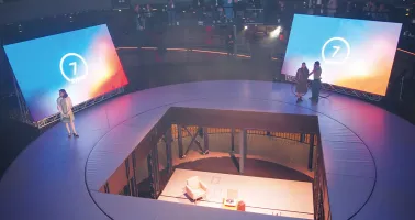 Bühne für das Alcon Event in Prag