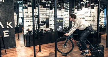 Gloryfy im Sehen Wutscher Wien