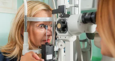 Tonometermessung beim Augenarzt