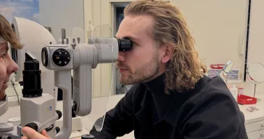 Samuel Burkart bei der Arbeit