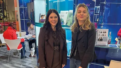 Eva Trummer-Held und Katharina Jansen auf der Opti