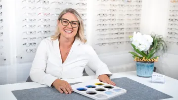 Augenoptikermeisterin Stefanie Ebner