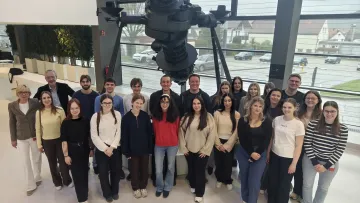 Gruppe von Studierende bei Zeiss
