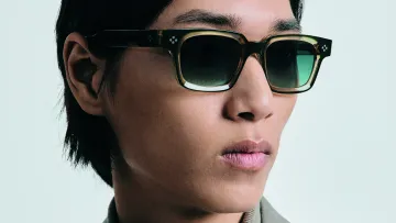 Portrait eines Mannes mit Sonnenbrille