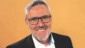 Oliver Fischbach