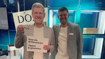 David und Pappaufsteller