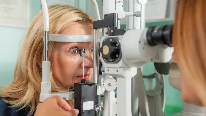 Tonometermessung beim Augenarzt