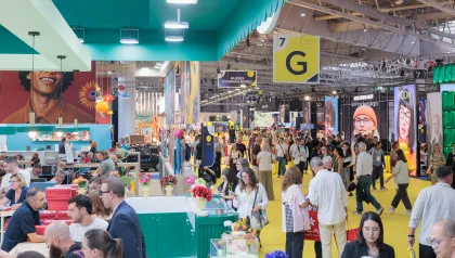 Blick in die Messehallen der Silmo 2026