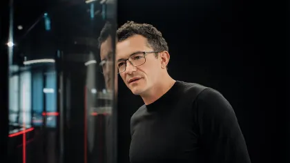 Orlando Bloom trägt Brille von Porsche Design