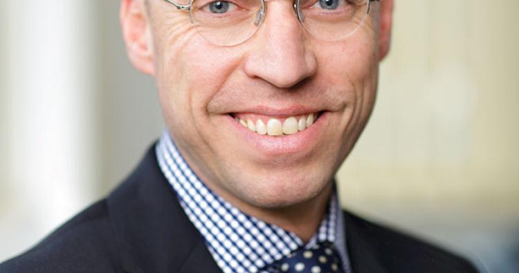 Bei Essilor ist Bernhard Nuesser weltweit verantwortlich für die Online- und Digital-Strategie.