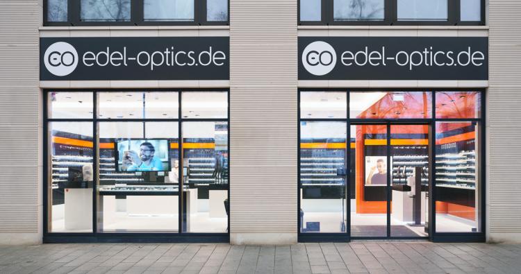 Der neueröffnete Flagshipstore von Edel-Optics am Ballindamm in Hamburg.