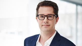  Dr. Jörg Zobel, CEO beim deutschen Brillenhersteller Eschenbach Optik 
