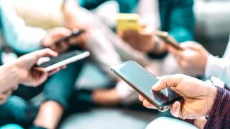 Zeiss Studie mehr Digital-Zeit bei Smartphone in Corona Zeit