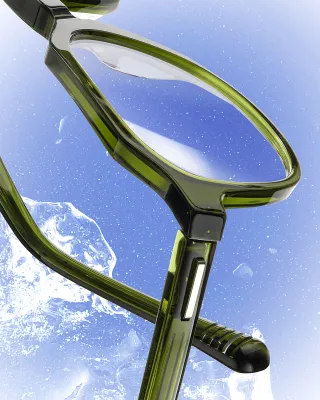 Teilansicht einer grünen Acetatbrille