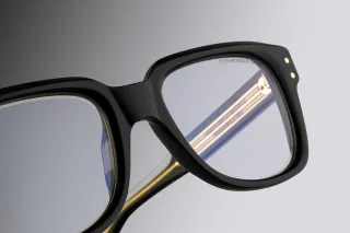 Cutler and Gross Brille